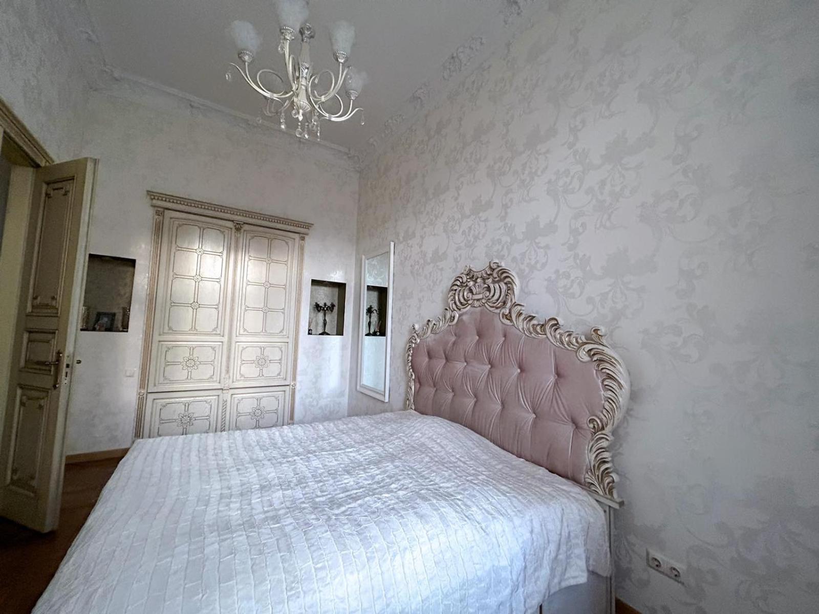 GoldenapartmentLeopoli Esterno foto
